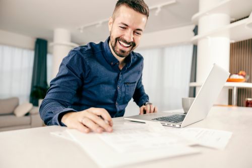 tekst łatwy dla osób ze szczególnymi potrzebami, w tym niepełnosprawnością intelektualną, nazwiska autora, trudne słowa z lewej strony, bez znaków specjalnych