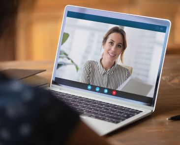Tłumaczenie symultaniczne online